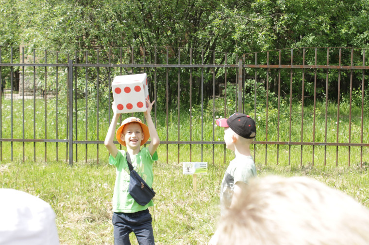 Участники Детского оздоровительного лагеря сыграли в большую квест-игру «Будь в движении».