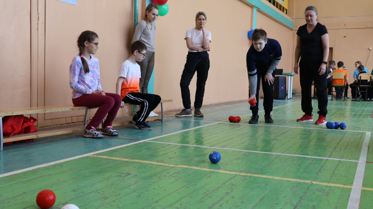 В Сыктывкаре прошел инклюзивный спортивный фестиваль «Спорт для всех».